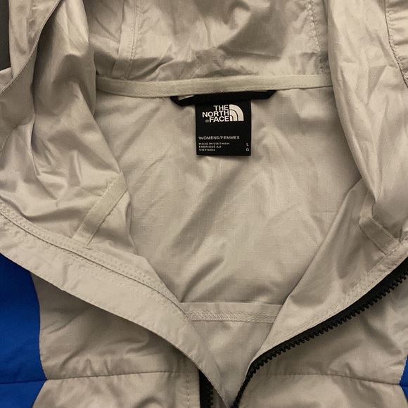 The North Face Women’s Trailwear Wind Whistle Jacket NWT - Picture 3 of 9